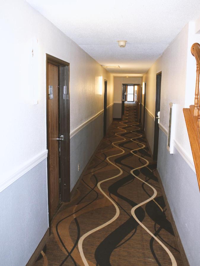 Coratel Inn & Suites By Jasper Hastings Eksteriør bilde