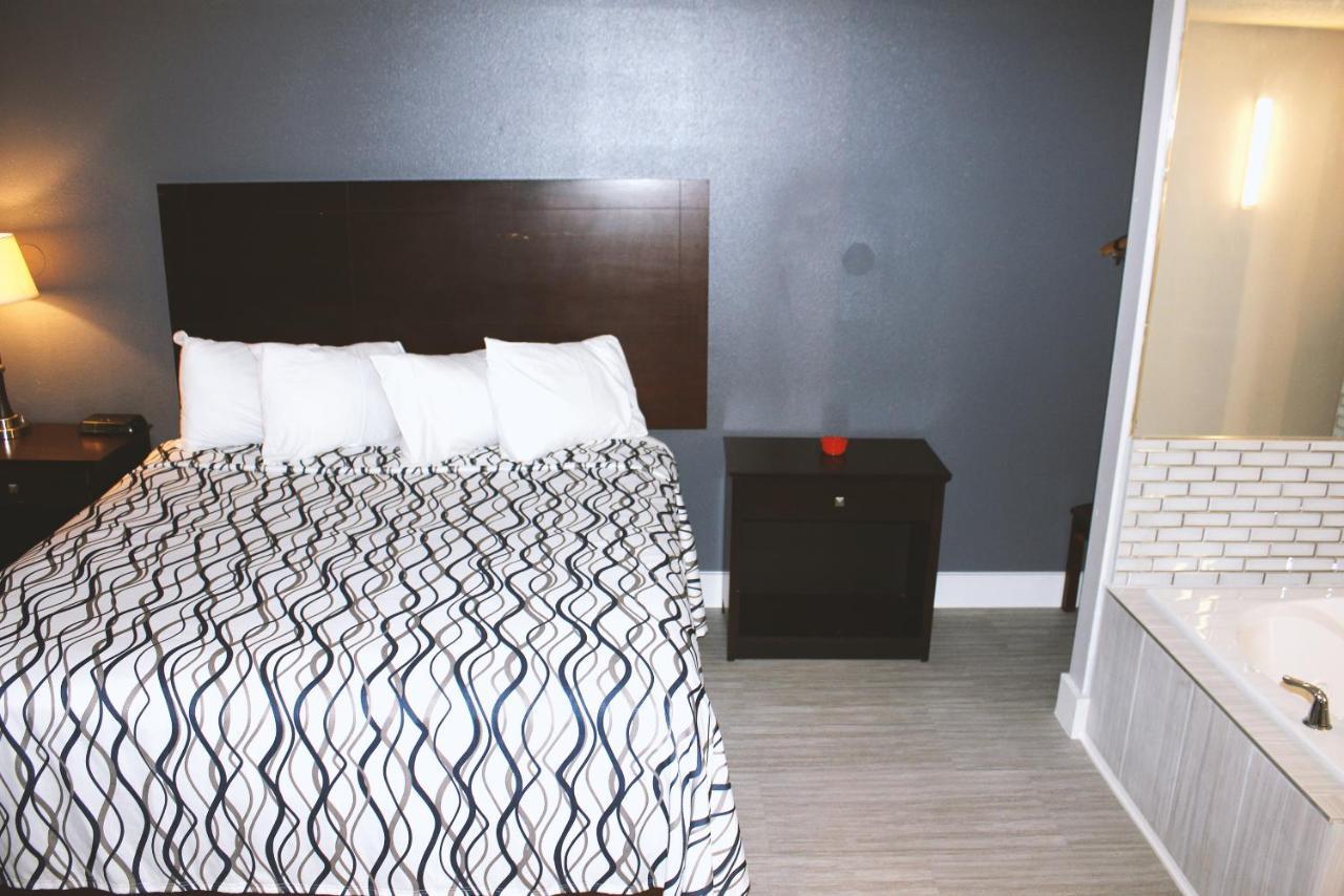 Coratel Inn & Suites By Jasper Hastings Eksteriør bilde