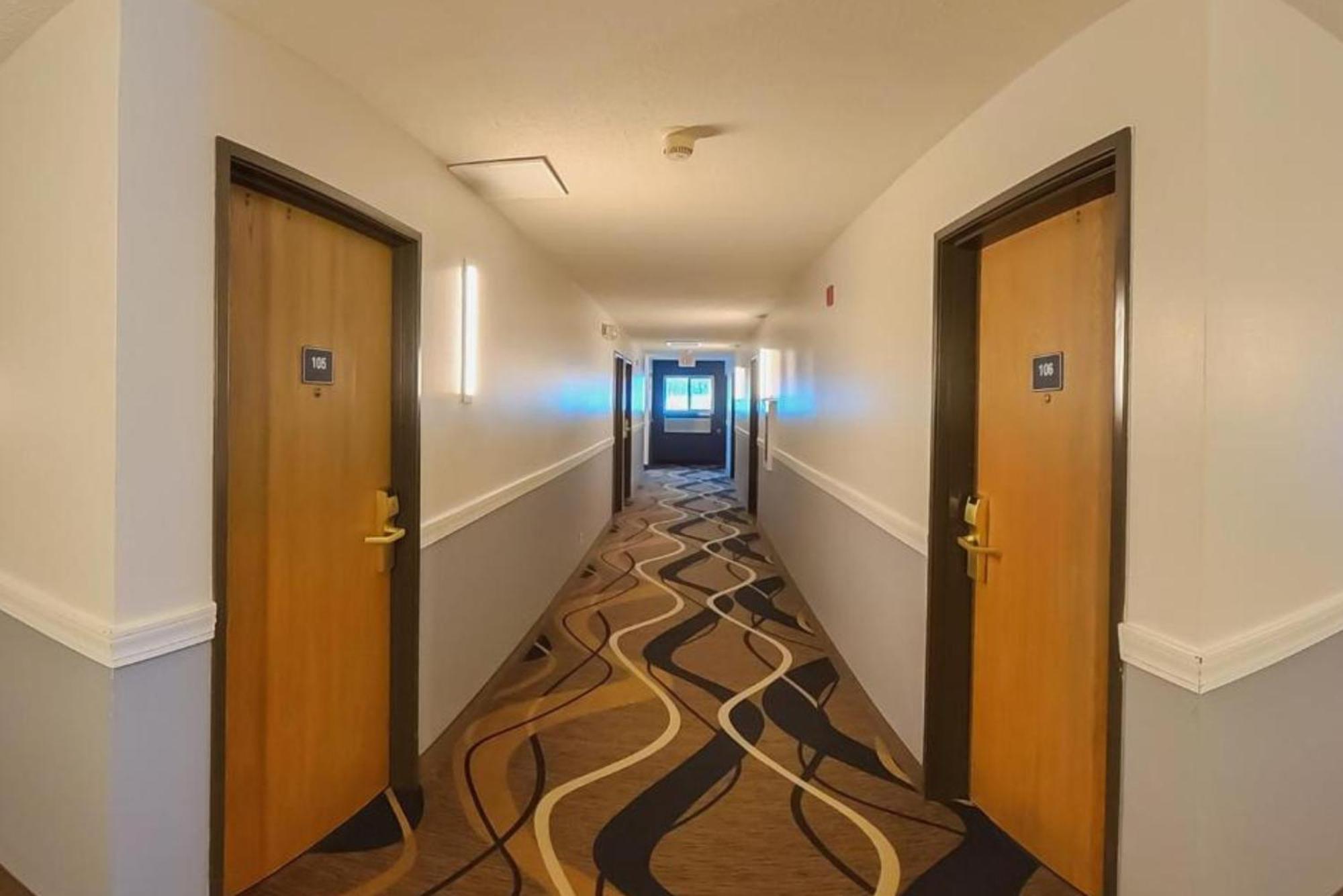Coratel Inn & Suites By Jasper Hastings Eksteriør bilde