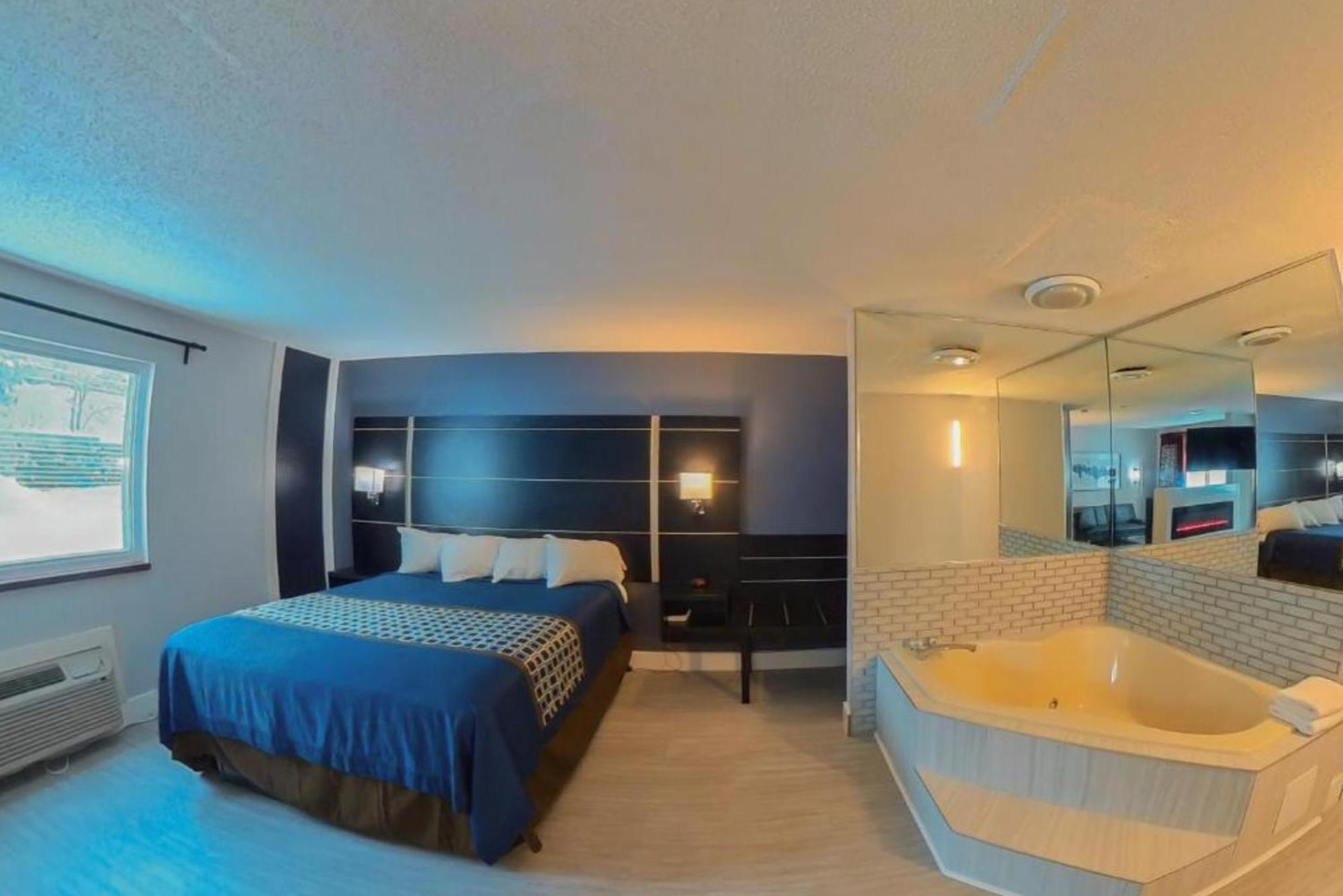 Coratel Inn & Suites By Jasper Hastings Eksteriør bilde